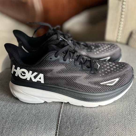 HOKA Clifton 9 Running Shoe - Picture 1 of 6
